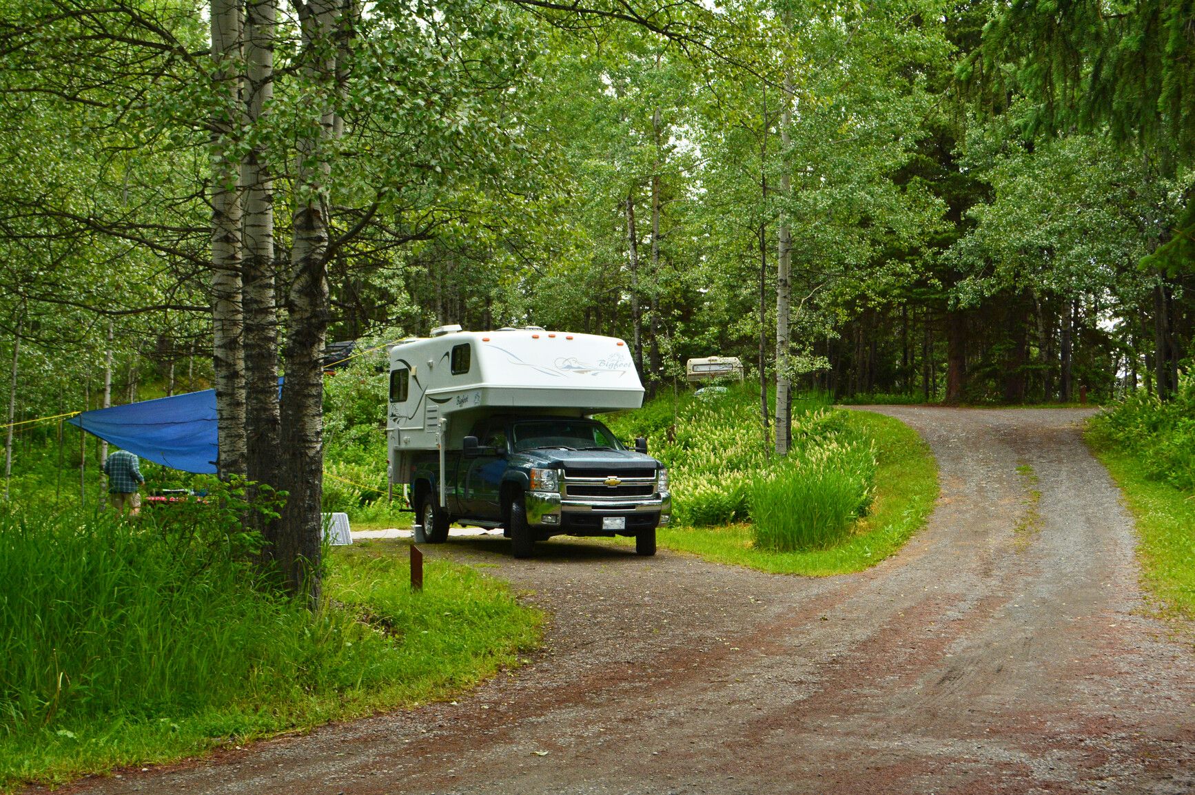 A spacious campsite in Bridge Lake Park.