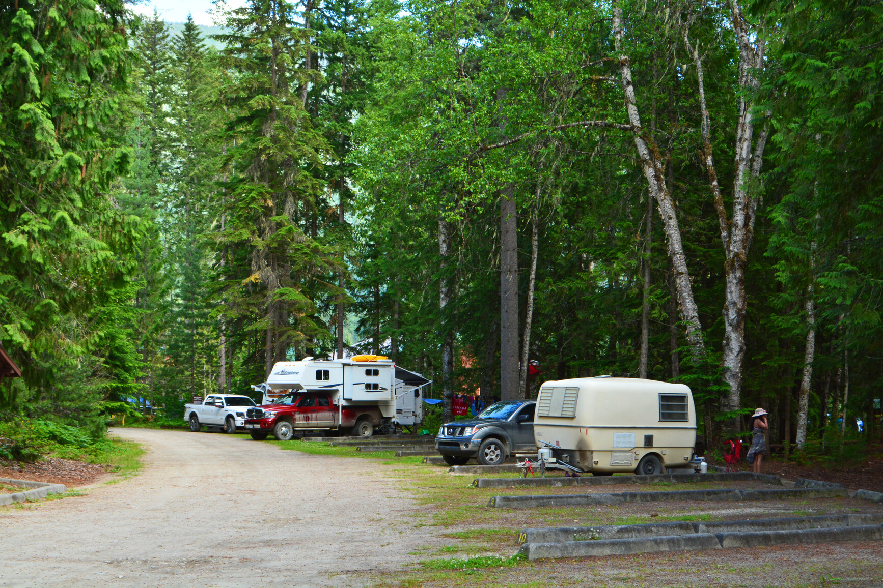 The parking area for the campground at Silver Beach Park.