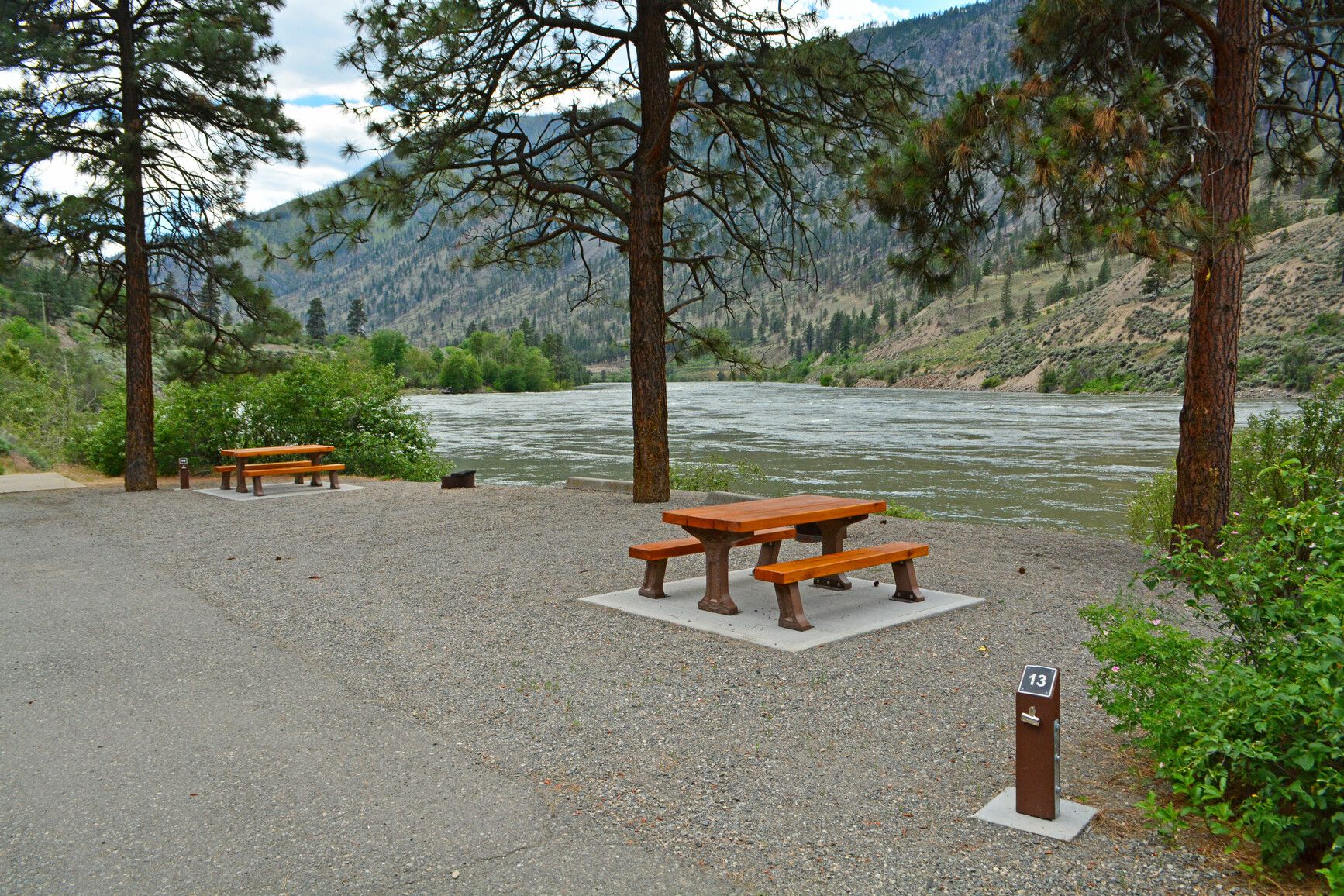 Goldpan Park campground along the Thompson River.