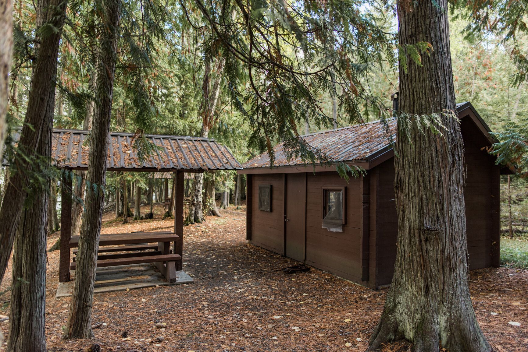 There are two shelters located in the park available on a first come first served basis. Cinnemousun Narrows Park.