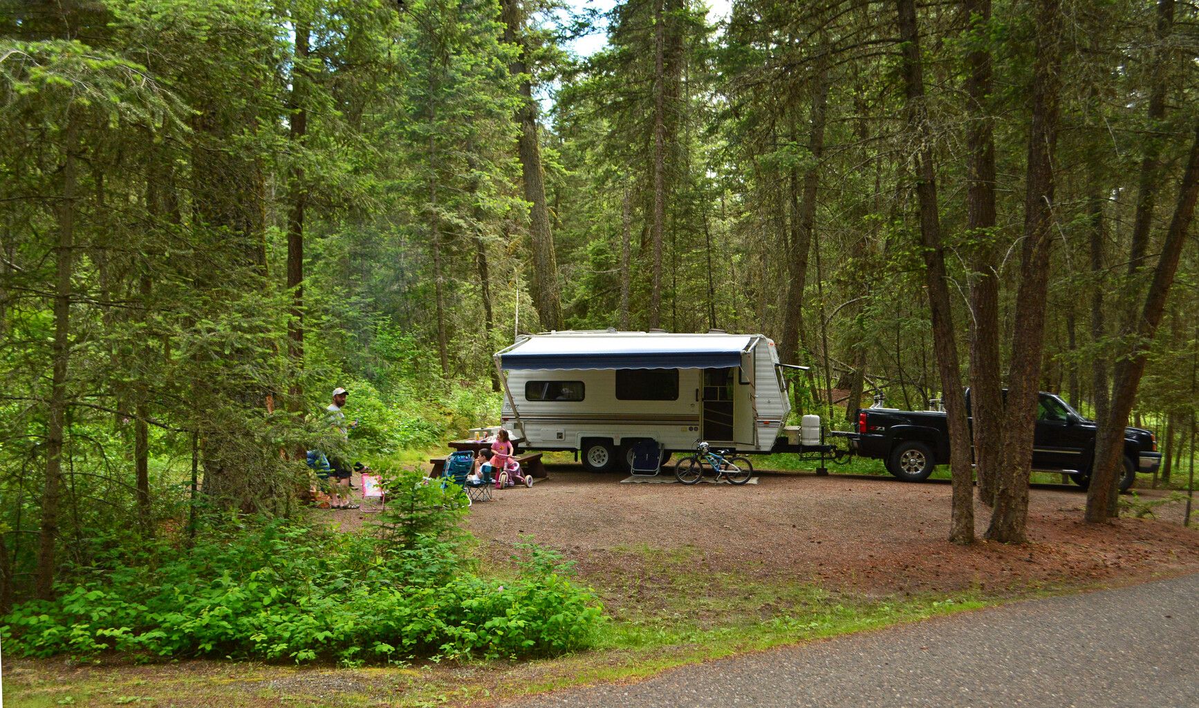 Lac La Hache Park offers large treed campsites perfect for a family vacation.