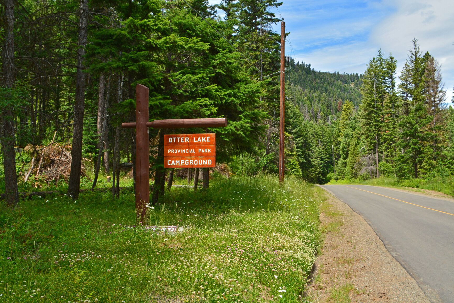 Welcome sign for Otter Lake Park.