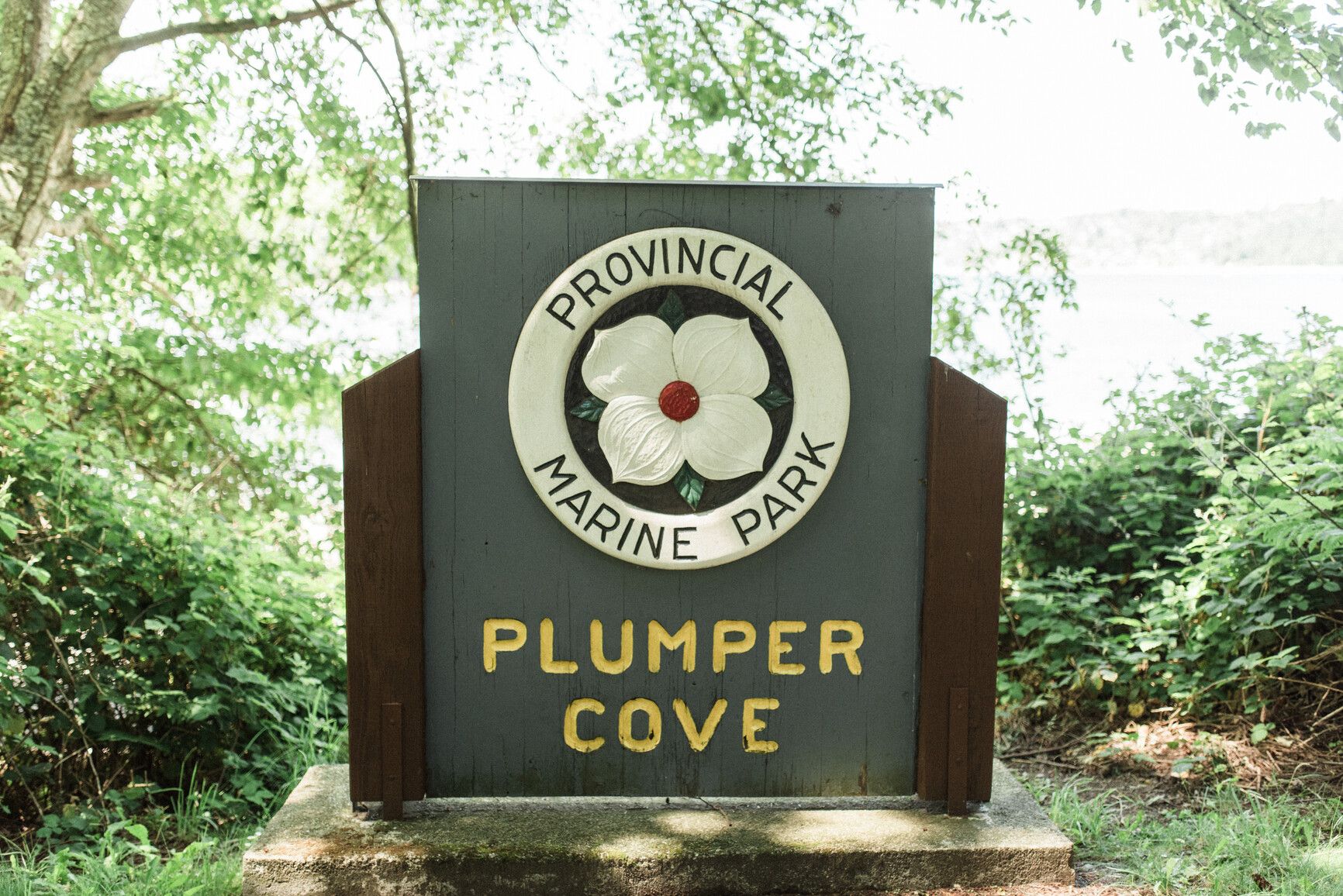 Marine portal sign at Plumper Cove Marine Park.